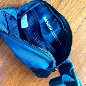 Pander Navy Blue Nylon Zipper Bag
